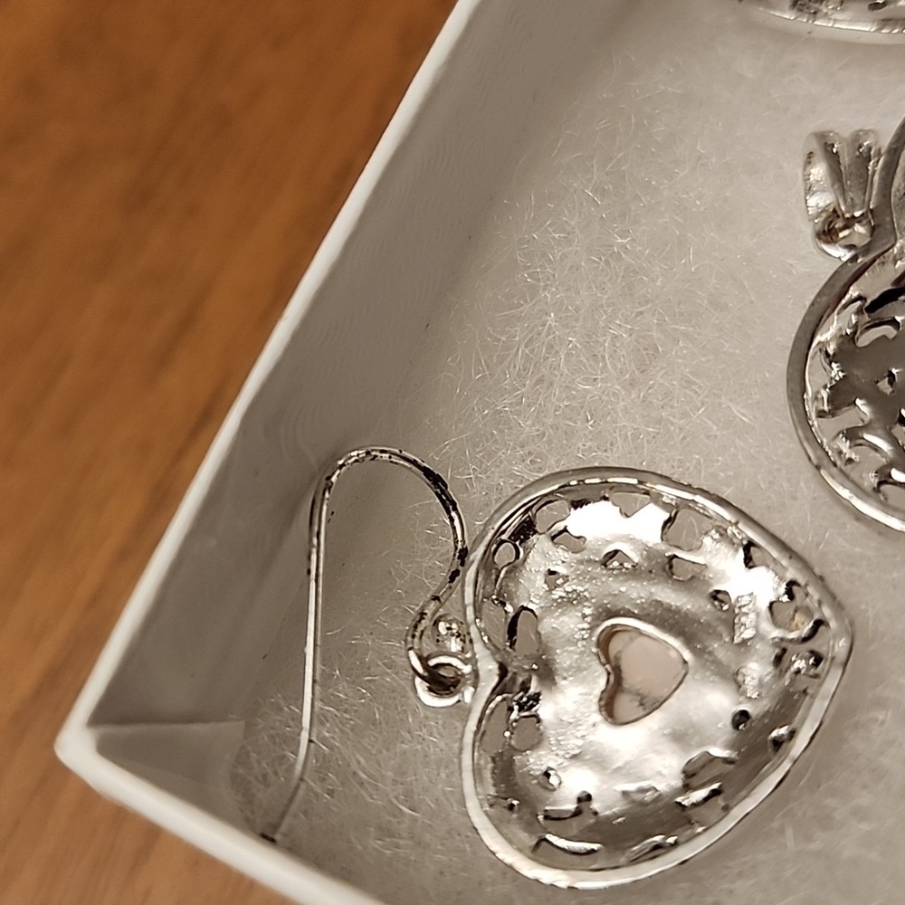 Silver heart pendant with earrings - Picture 7 of 10